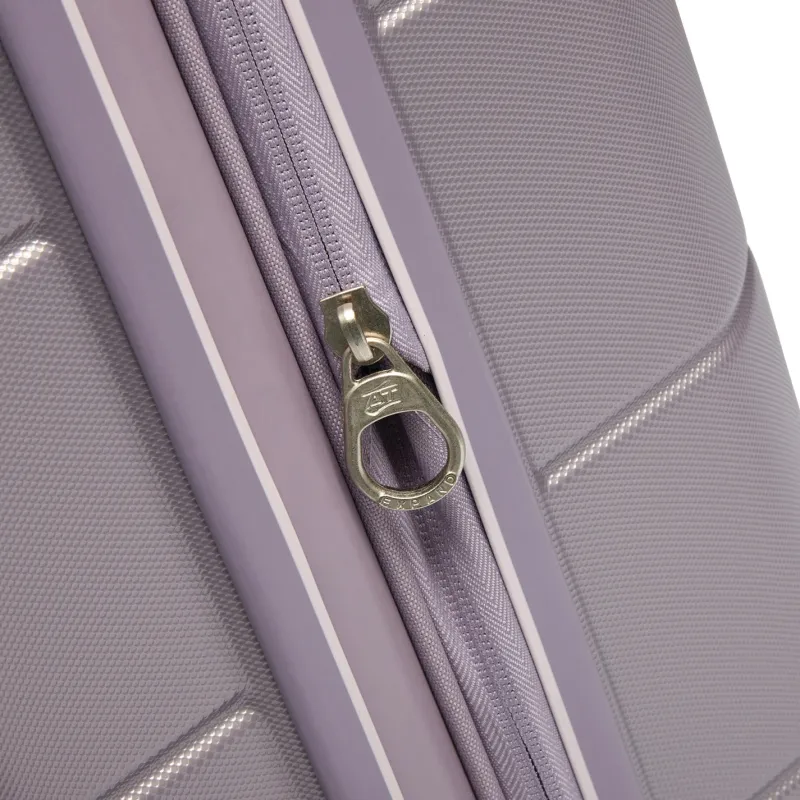 American Tourister Rolling Spinner|Checked<Stratum 2 28 inch Spinner | Altman Luggage