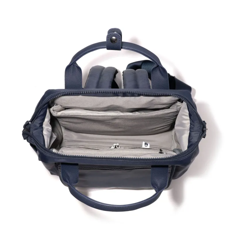 Baggallini Backpacks|Carry-on Luggage<Chelsea Laptop Backpack | Altman Luggage