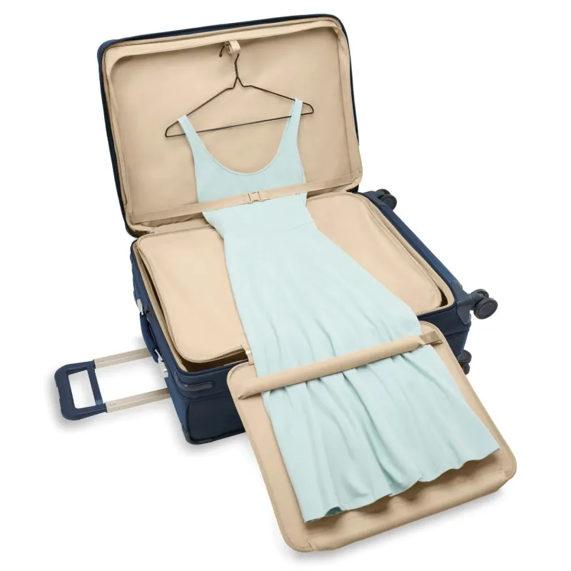 Briggs & Riley Rolling Spinner|Checked<Briggs and Riley Baseline BLU129CXSP Large Expandable Spinner | Altman Luggage