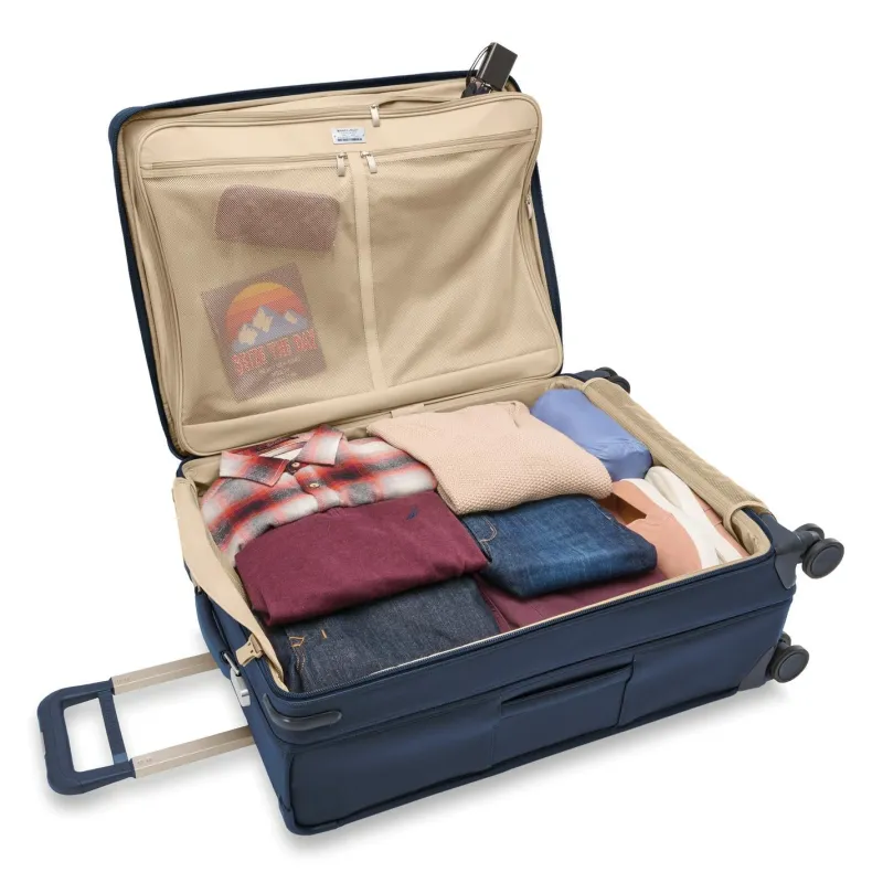 Briggs & Riley Rolling Spinner|Checked<Briggs and Riley Baseline BLU129CXSP Large Expandable Spinner | Altman Luggage