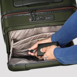 Briggs & Riley Carry-on Luggage<Briggs and Riley Torq QU22SP Domestic Carry on Spinner Hunter