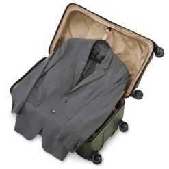 Briggs & Riley Rolling Spinner|Checked<Briggs and Riley Torq QUT228SP Medium Trunk Spinner | Altman Hunter