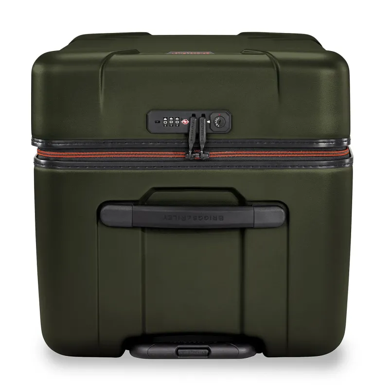 Briggs & Riley Rolling Spinner|Checked<Briggs and Riley Torq QUT228SP Medium Trunk Spinner | Altman Hunter