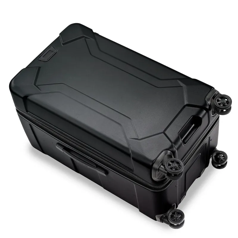 Briggs & Riley Rolling Spinner|Checked<Briggs and Riley Torq QUT228SP Medium Trunk Spinner | Altman Stealth