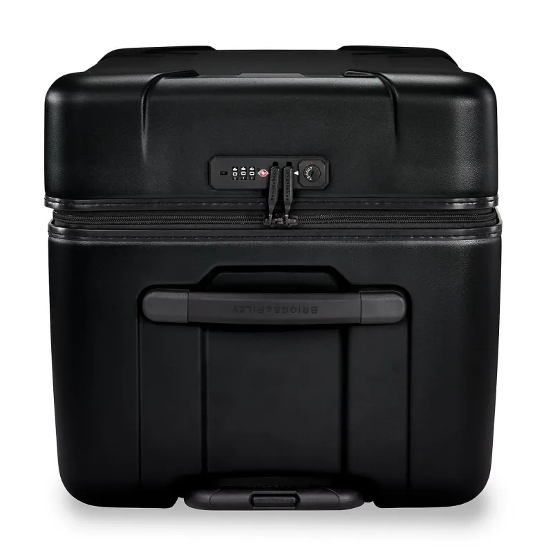 Briggs & Riley Rolling Spinner|Checked<Briggs and Riley Torq QUT228SP Medium Trunk Spinner | Altman Stealth
