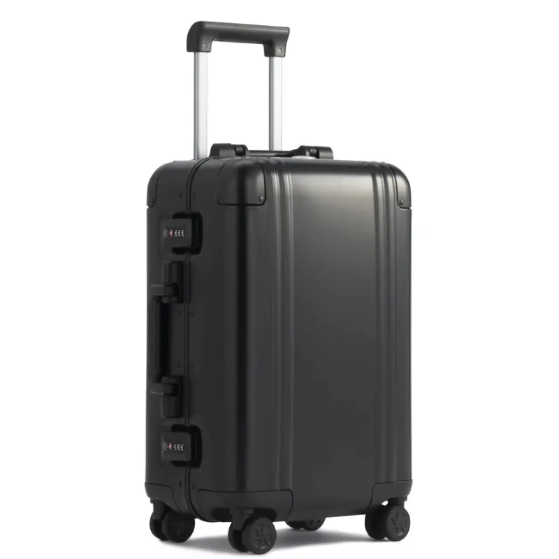 Zero Halliburton Carry-on Luggage<CLASSIC ALUMINUM 3.0 International Carry-on 33L