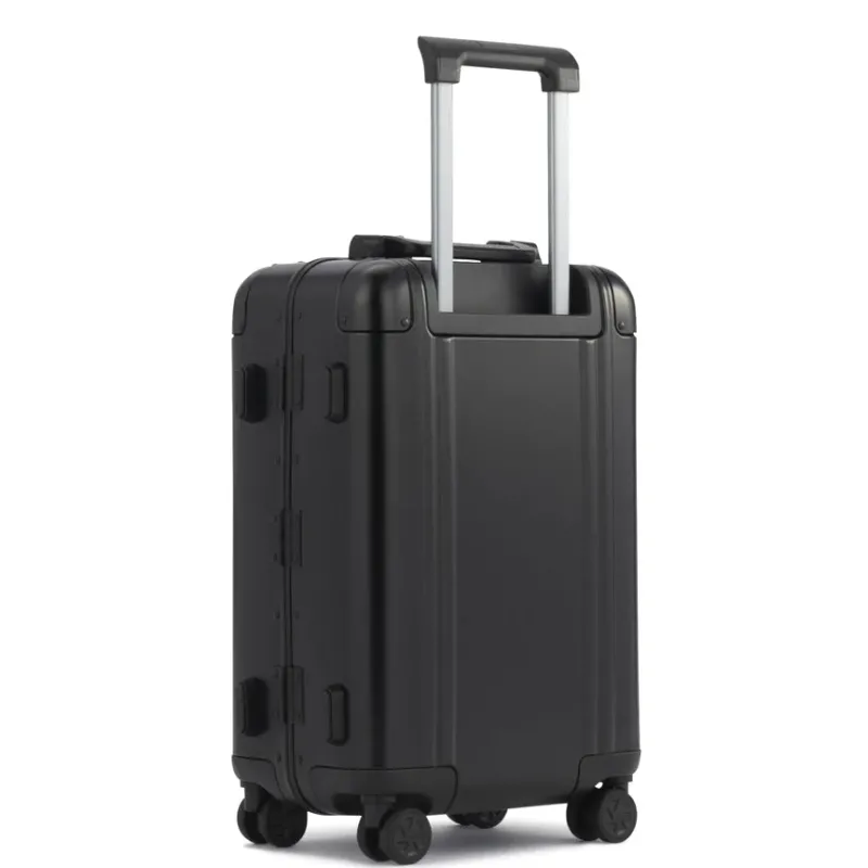 Zero Halliburton Carry-on Luggage<CLASSIC ALUMINUM 3.0 International Carry-on 33L