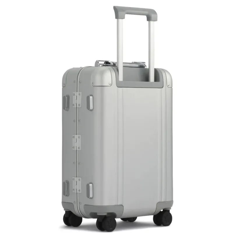 Zero Halliburton Carry-on Luggage<CLASSIC ALUMINUM 3.0 International Carry-on 33L