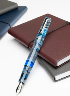 Delta Fountain<Duna Grey Rutenio Fountain Pen 14k Nib | Altman Luggage