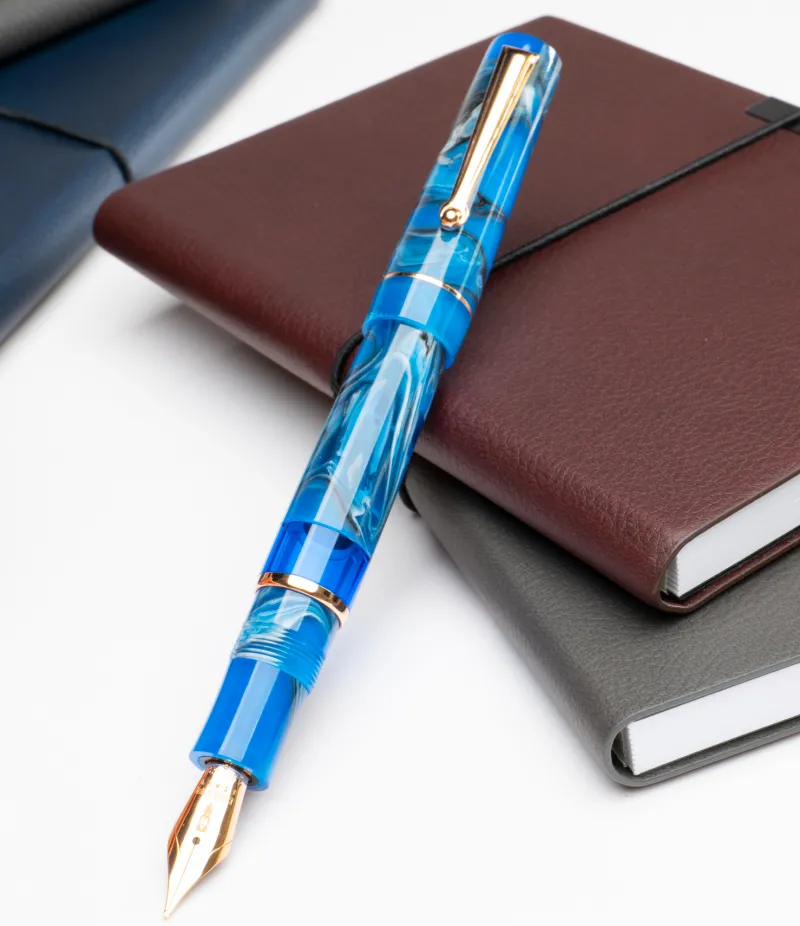 Delta Fountain<Duna Oasis Blue Fountain Pen 14k Nib | Altman Luggage