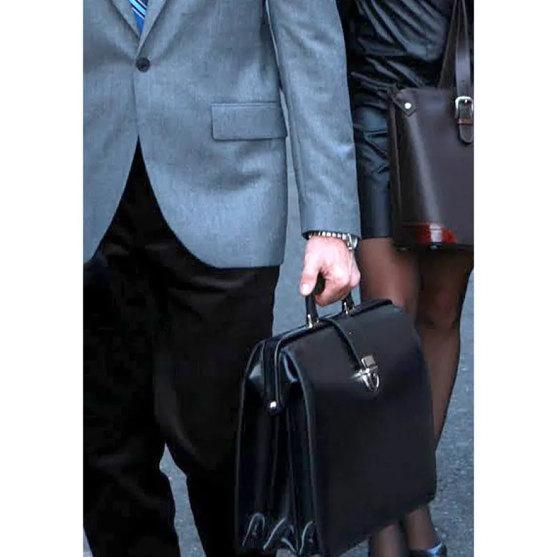 Jack Georges Portfolios|Laptop Sleeves<| Elements Classic Leather Briefbag | Altman Luggage