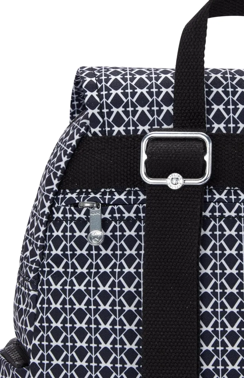 Kipling Backpacks<City City Zip Small Backpack Signature Print | Altman Luggage