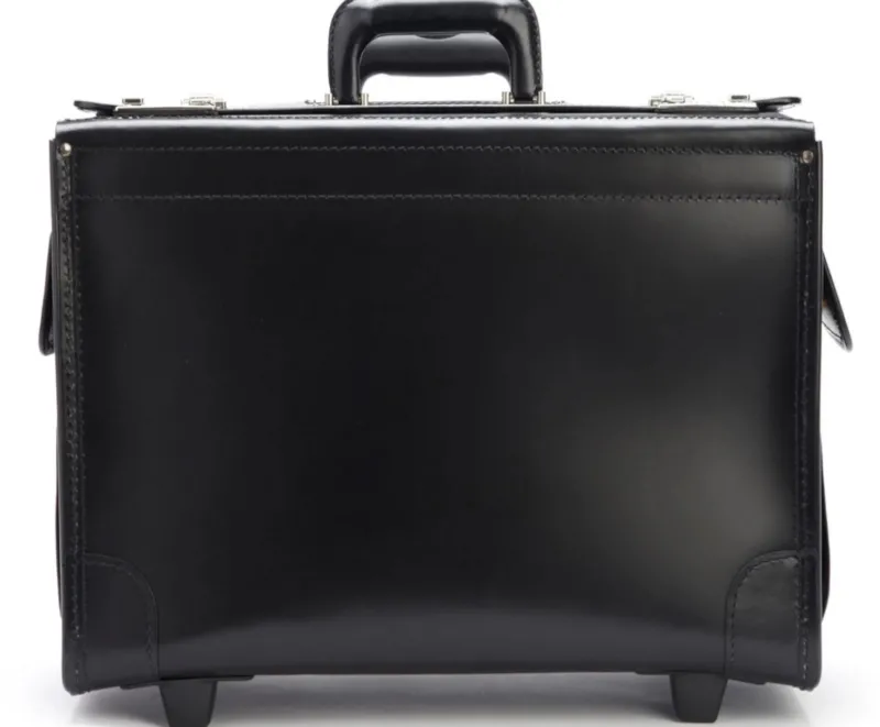 Korchmar Business Cases<Litigator
