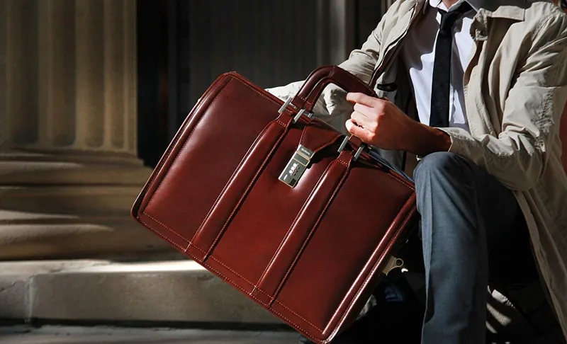 McKlein Business Cases<USA Morgan 83344 Brown 17 Litigator Laptop Brief