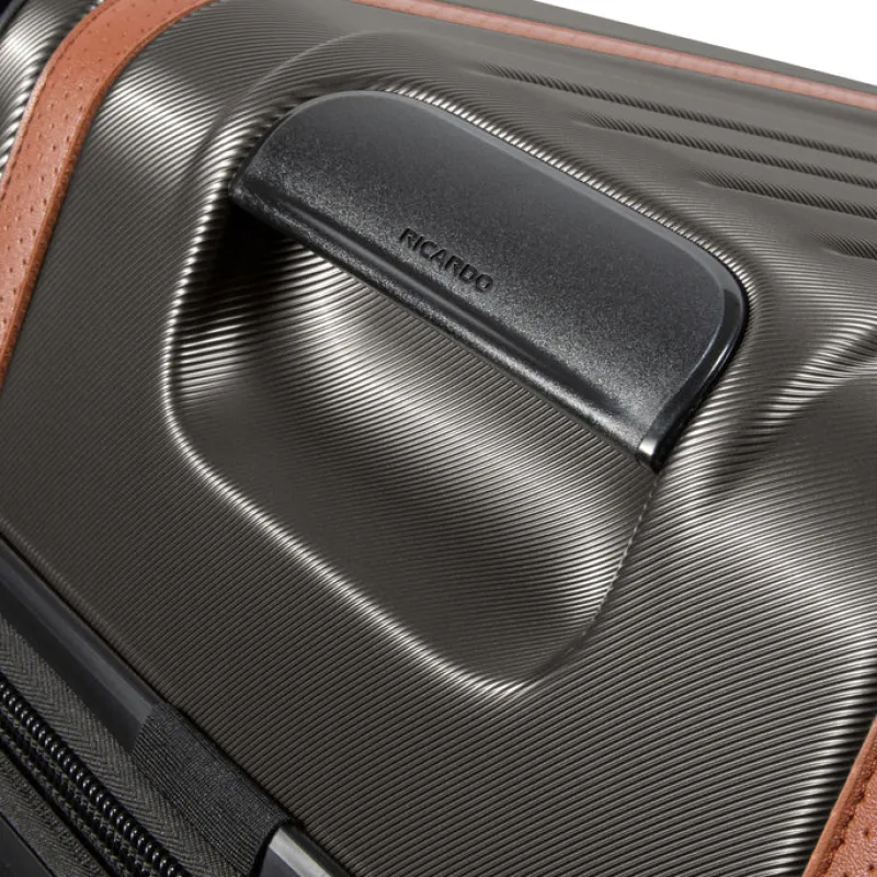 Ricardo Checked<Montecito 2.0 Hardside Medium Check in Expandable Spinner