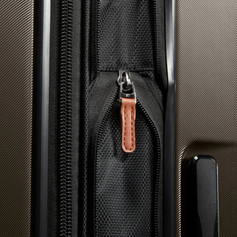Ricardo Checked<Montecito 2.0 Hardside Medium Check in Expandable Spinner