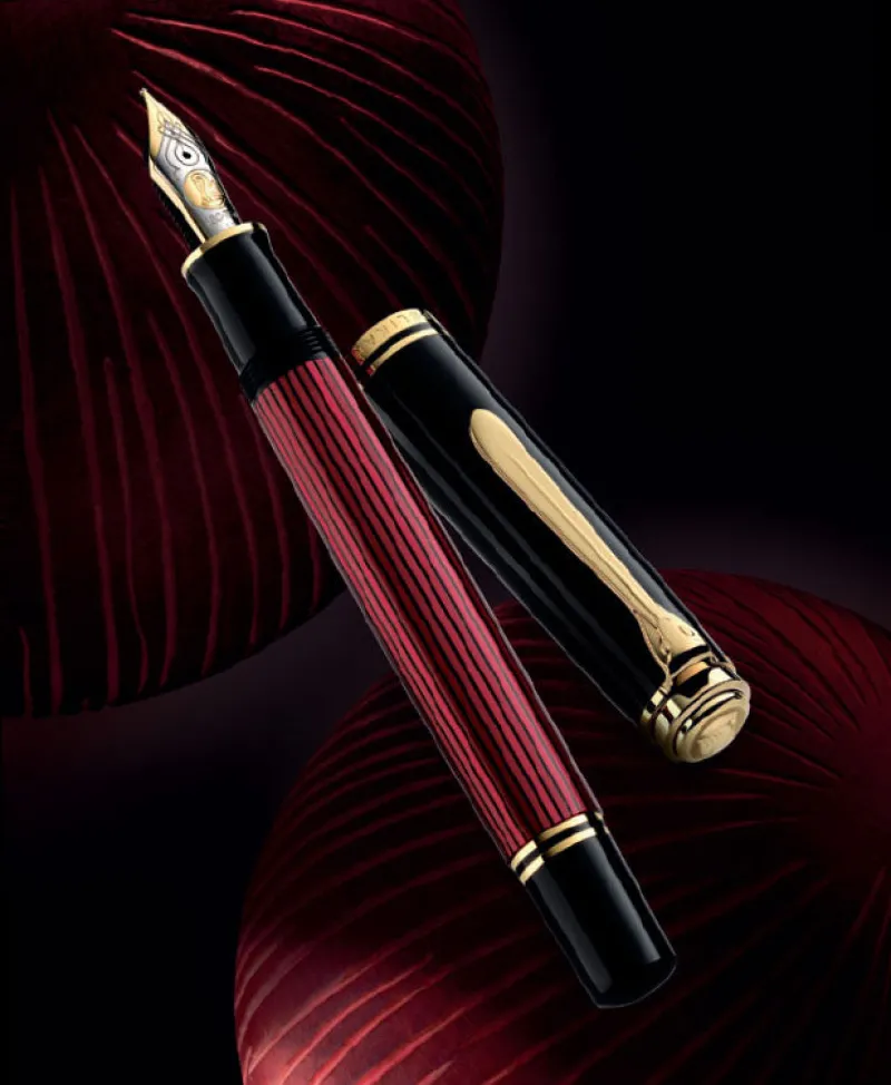 Pelikan Fountain<Souveran M800 Black and Red Fountain Pen | Altman Luggage