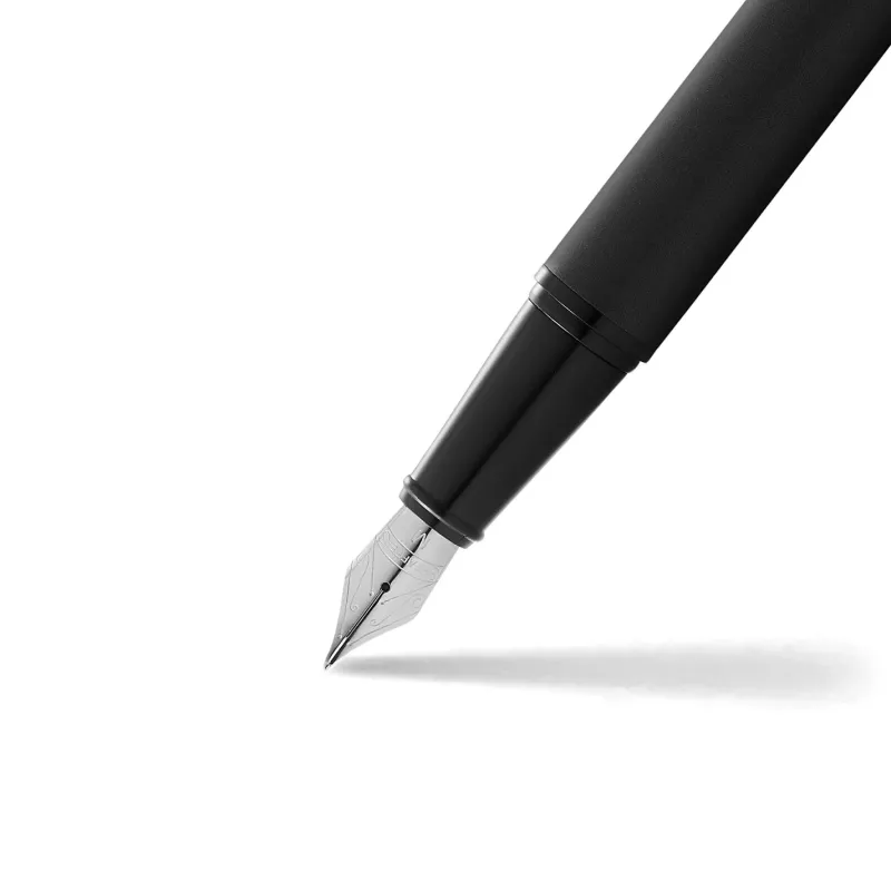 Sheaffer Fountain<300 Matte Black Fountain Pen With Black Trims
