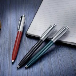 Sheaffer Ballpoint<Sentinel Dark Green and Chrome Ballpoint Pen With Chrome Trims