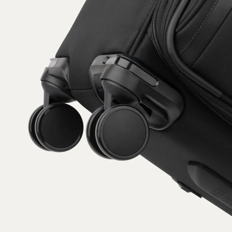 Travelpro Checked<VersaPack+ Large Check-In Spinner