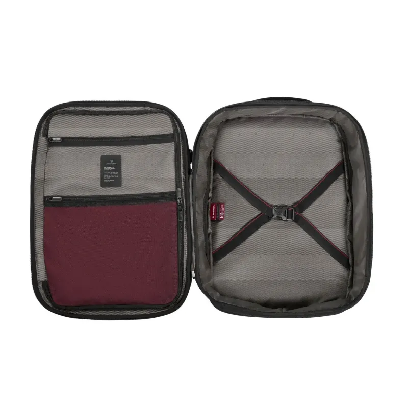 Victorinox Backpacks|Carry-on Luggage<Swiss Army Crosslight Boarding Back Pack | Altman Luggage Black