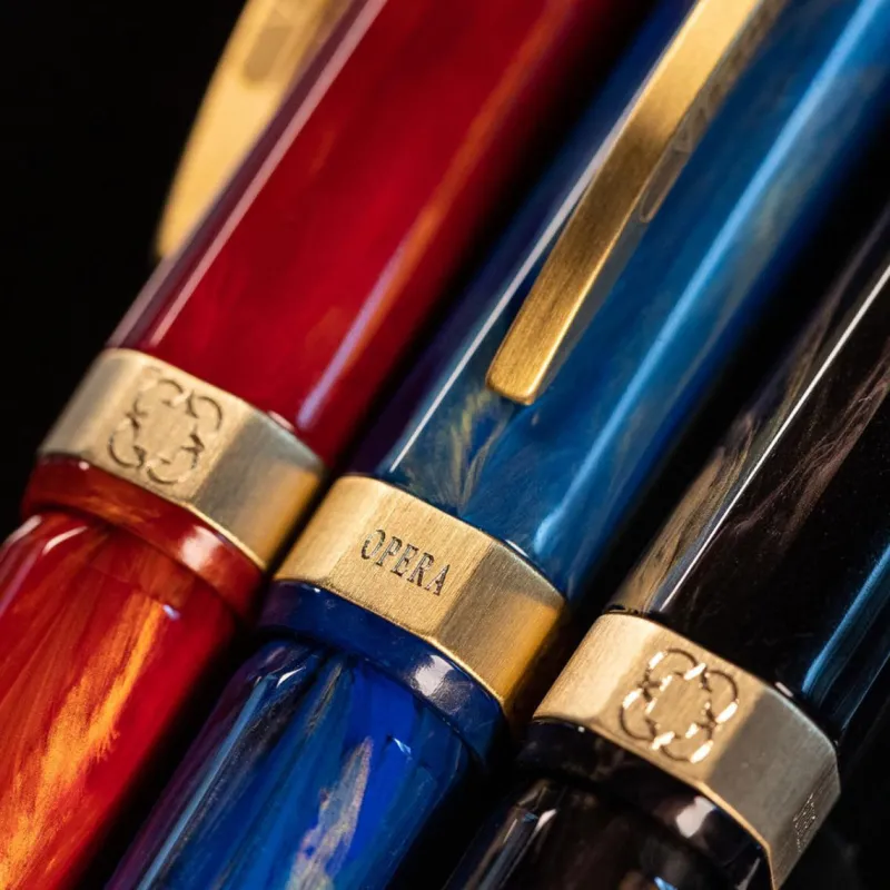 Visconti Fountain<Opera Gold Fountain Pen | Altman Luggage