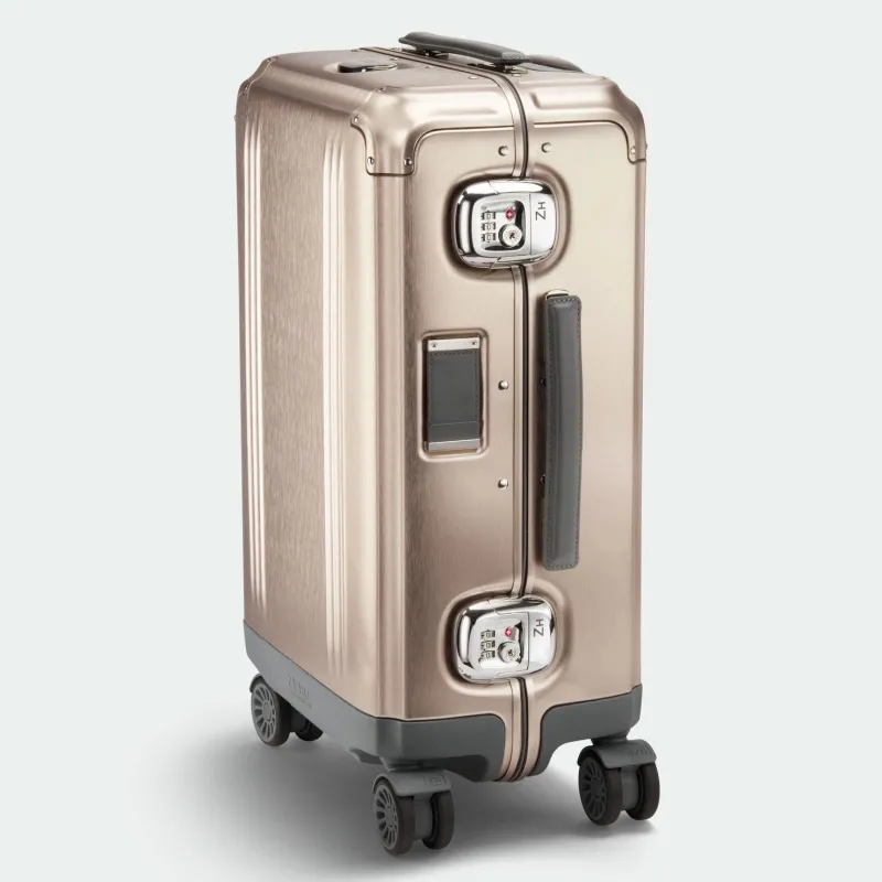 Zero Halliburton Carry-on Luggage<Pursuit Aluminum Continental Carry On Case Black